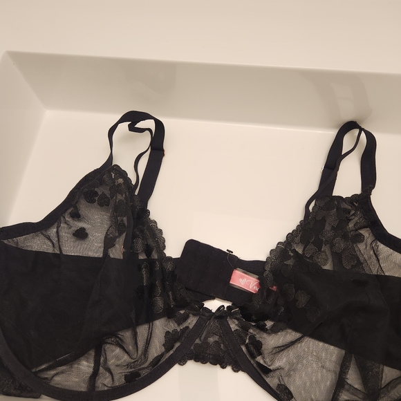 Love Vera Embroidered Heart Unlined Plunge Bra Onyx Black Curvy - Picture 3 of 9